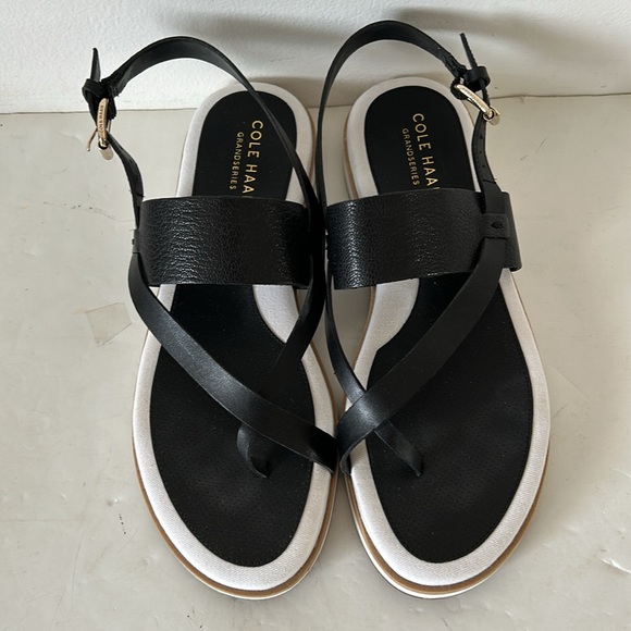 Cole Haan Mandy Thong Grandseries Sandals. Black. Size 6 B. - Picture 2 of 13